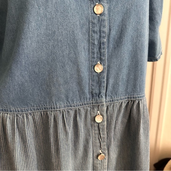 Vintage 90s TRULY YOURS Denim Pearl Button Up MIDI Dress Pockets White Rosettes - Picture 10 of 15